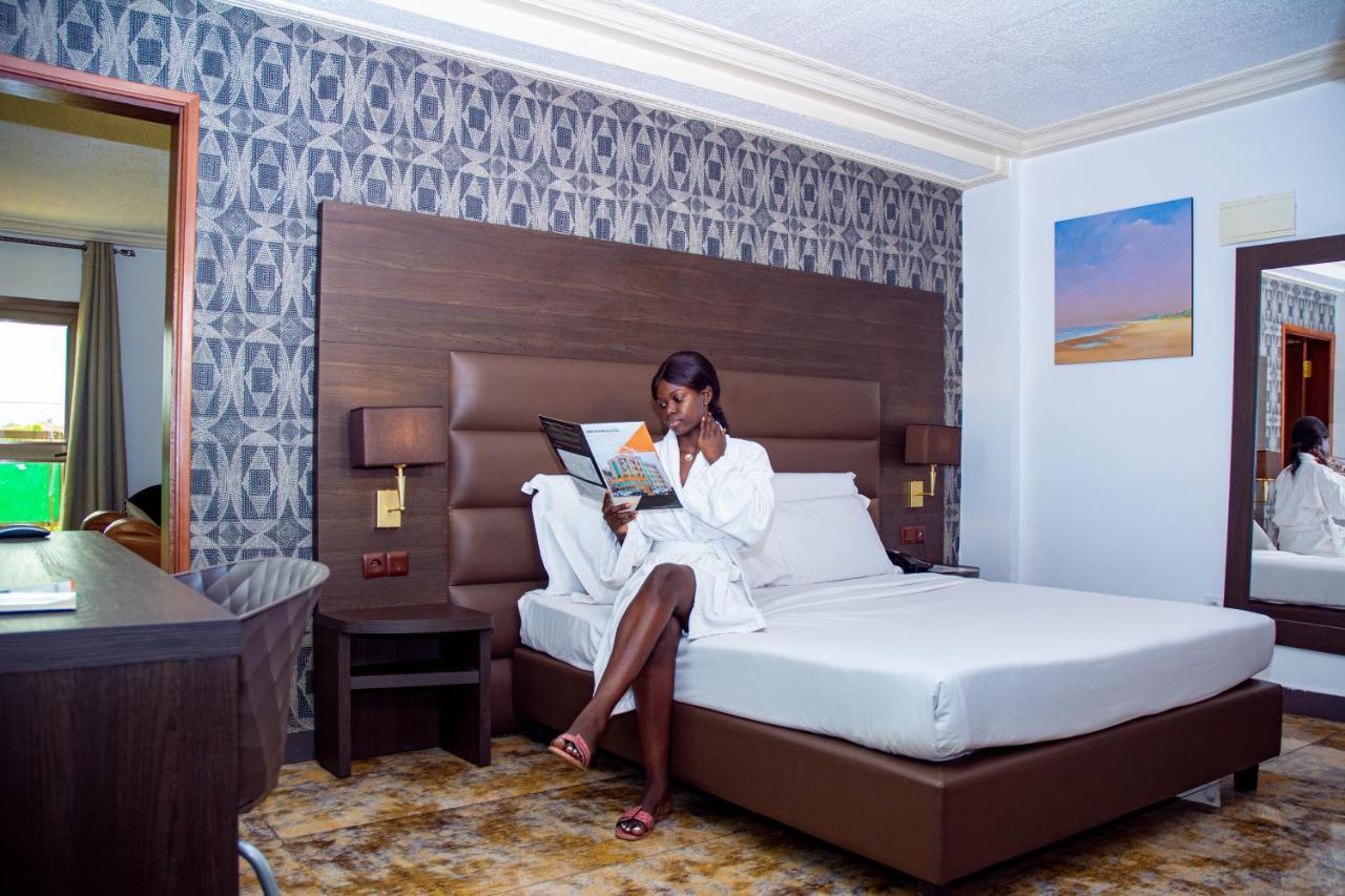 Yaoundé New Heaven Hotel מראה חיצוני תמונה